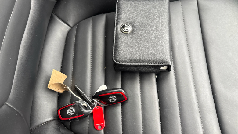 MG Hs 1.5 T-GDI Exclusive 5dr Petrol Hatchback